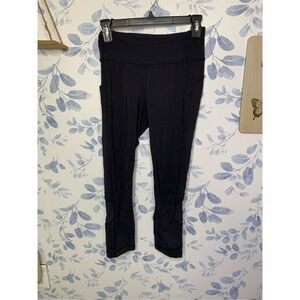 Lululemon Mesh Capri Leggings With Pockets Size 4